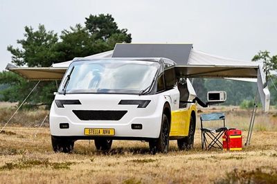 Xe cứu thương năng lượng mặt trời đầu tiên thế giới