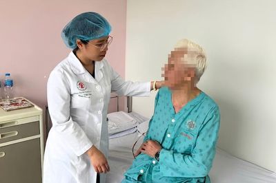 Cụ ông 84 tuổi bất ngờ phát hiện mắc ung thư vú