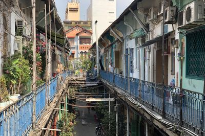 Xã hội thu nhỏ bên trong những con hẻm