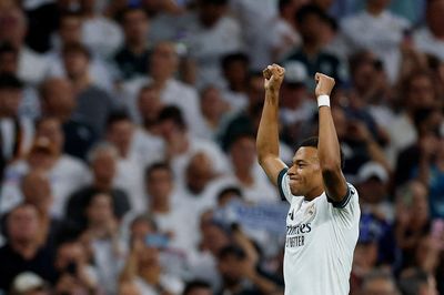 Mbappe nói gì khi được hỏi về Mourinho?