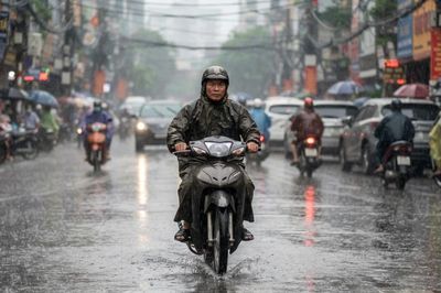 Thời tiết hôm nay 9.9: Hà Nội cục bộ có nơi mưa to