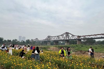 Sông Hồng mở chuỗi sản phẩm du lịch từ đường thủy đến làng nghề, di sản