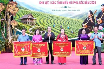 Thái Nguyên tỏa sáng tại Liên hoan Tiếng hát dân ca người cao tuổi