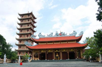 Thăm chùa Cam Lộ - nơi có bảo tháp thờ Phật và Xá lợi Phật cao nhất Việt Nam