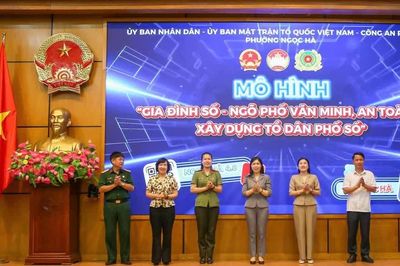 Công an Thủ đô bắc những nhịp cầu 'nối số'