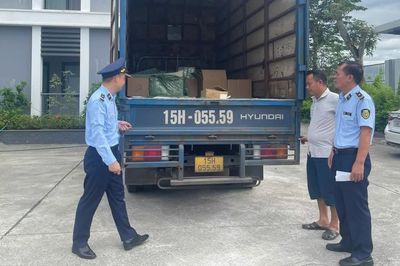 Quảng Ninh: Liên tiếp phát hiện, xử lý 2 vụ vận chuyển hơn 3.000 chiếc bánh trung thu nhập lậu
