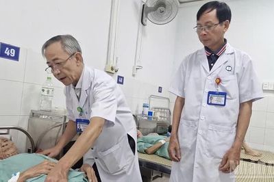 Đà Nẵng: 11 người cao tuổi nhập viện nghi ngộ độc thực phẩm