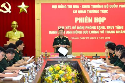 Xem xét, đề nghị phong tặng, truy tặng danh hiệu Anh hùng Lực lượng vũ trang nhân dân