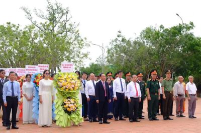 Gia Lai tưởng niệm 234 năm ngày mất Hoàng đế Quang Trung