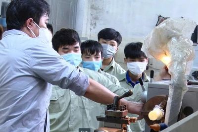 Tăng thực hành, gắn doanh nghiệp mở cơ hội việc làm vùng khó ở Phú Thọ
