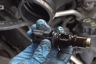 6 dấu hiệu cảm biến vị trí trục cam ô tô bị hỏng dễ nhận biết