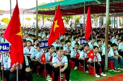 Cà Mau chi gần 333 tỷ đồng 'nâng cấp' 17 trường THPT lên chuẩn quốc gia