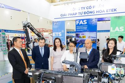 Hơn 2.000 gian hàng công nghệ hội tụ, 500 nhà mua hàng quốc tế đến Hà Nội