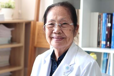 2 lần từ chối rời quê hương và tâm niệm của vị bác sĩ đưa kỹ thuật IVF về Việt Nam