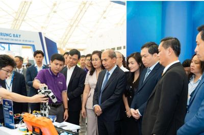 Công nghiệp chế tạo thu 421 tỷ USD, Việt Nam giữ vai trò lớn trong chuỗi cung ứng