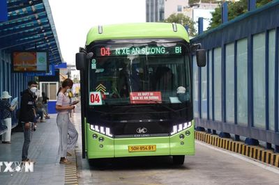Tăng chuyến xe buýt phục vụ sinh viên tại Đại học Quốc gia Thành phố Hồ Chí Minh