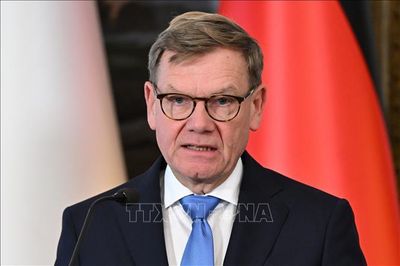 Ngoại trưởng nước thành viên chủ chốt của NATO chỉ trích Kiev về sử dụng tiền viện trợ