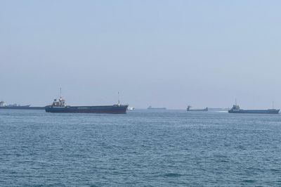 Tiết lộ cách Iran xuất khẩu dầu giữa lệnh trừng phạt và phong tỏa của Mỹ