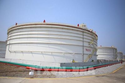 Giá dầu lập đỉnh 6 tuần sau cuộc tấn công của lực lượng Houthi