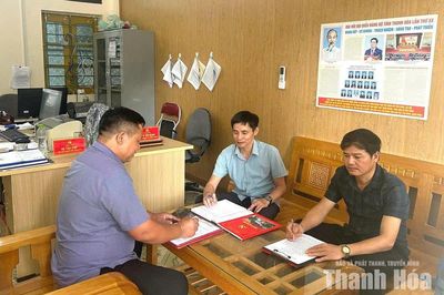 Kiểm tra, giám sát, phòng ngừa tham nhũng ở xã biên giới Sơn Thủy