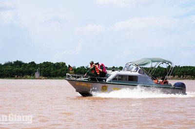 Bộ đội Biên phòng An Giang tăng cường phòng, chống tội phạm mùa mưa lũ
