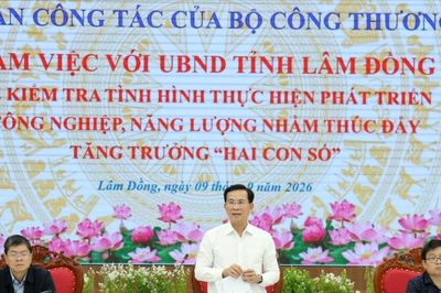 Thứ trưởng Bộ Công thương Trương Thanh Hoài làm việc với Lâm Đồng
