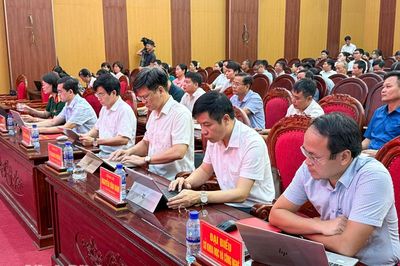 Tập huấn triển khai các nền tảng số phục vụ chính quyền và người dân tại xã Nho Quan