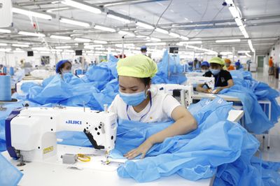 Tăng cường lãnh đạo công tác tham gia xây dựng Đảng, phát triển đoàn viên, thành lập công đoàn cơ sở