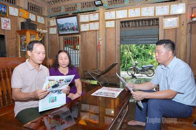 Những 'điểm tựa' của bản làng