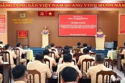 Bồi dưỡng nghiệp vụ, kỹ năng ứng dụng công nghệ cho cảnh sát giao thông