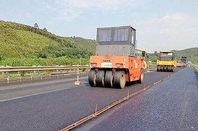 Chạy nước rút đưa loạt cao tốc về đích cuối năm