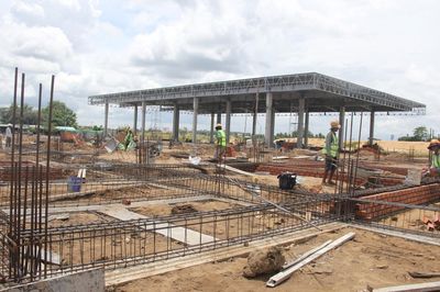 Tất bật thi công trạm dừng nghỉ trên cao tốc Trung Lương - Mỹ Thuận