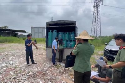 Khởi tố 5 bị can sản xuất, buôn bán gas giả
