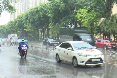 Cảnh báo dông, lốc, sét, mưa đá