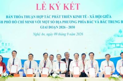 Cao Bằng và 7 tỉnh, thành phía Bắc, Bắc Trung Bộ ký kết hợp tác giai đoạn 2026 - 2030 với thành phố Hồ Chí Minh