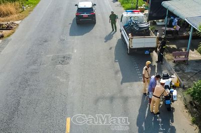 Ra quân xử lý tình trạng không đội nón bảo hiểm trên Quốc lộ 1