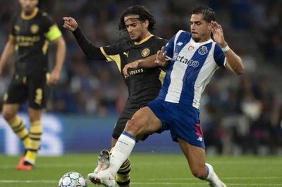 Sao trẻ 18 tuổi Ayyoub Bouaddi khiến người hâm mộ trầm trồ sau màn ra mắt Champions League