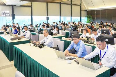 Để thông tin chính thống là dòng chủ lưu