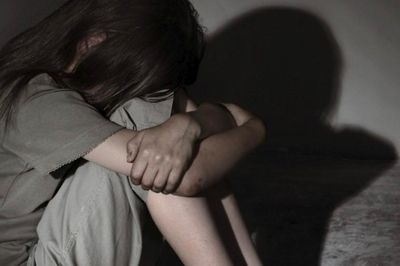 Khởi tố nam thanh niên sau đơn tố giác của bé gái 15 tuổi