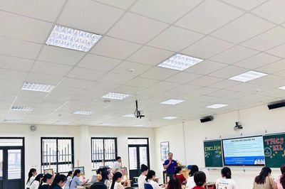 Dạy học bằng tiếng Anh tại trường đủ điều kiện