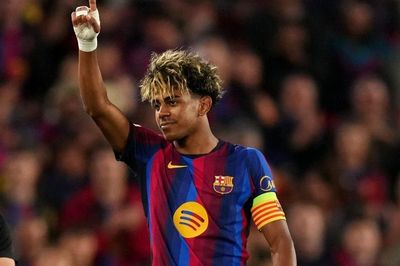 Yamal đi vào lịch sử Champions League