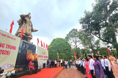 Gia Lai kỷ niệm 234 năm ngày mất Hoàng đế Quang Trung - Nguyễn Huệ