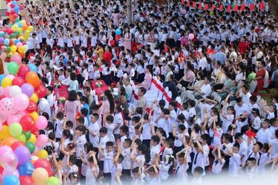 Phụ huynh cần biết: Trường học không được tự ý thu những khoản này