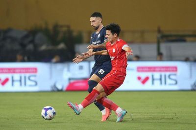 Vòng 2 V-League 2026-2027: Công an Hà Nội FC thắng trong thế thiếu người