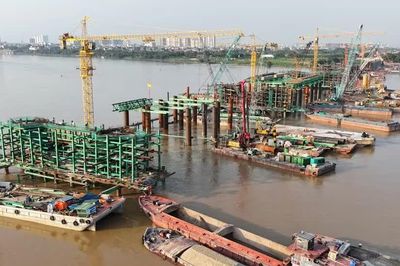 Dồn lực thi công 3 cây cầu lớn bắc qua sông Hồng tại Hà Nội