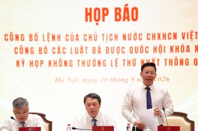 Thứ trưởng Bộ Tư pháp Nguyễn Thanh Ngọc giới thiệu nội dung cơ bản của 4 luật mới được thông qua