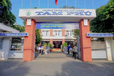 Hiệu trưởng ở TPHCM lên tiếng về thông tin kêu gọi đóng góp gần 1 tỷ đồng