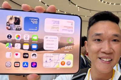 Người dùng Việt sở hữu smartphone gập iPhone Duo của Apple từ 23/10