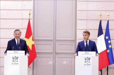 Tổng Bí thư, Chủ tịch nước Tô Lâm và Tổng thống Pháp Emmanuel Macron gặp gỡ báo chí