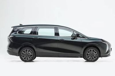 Xe MPV điện 6 chỗ công suất 184 mã lực, phạm vi hoạt động 510km, giá gần 350 triệu đồng